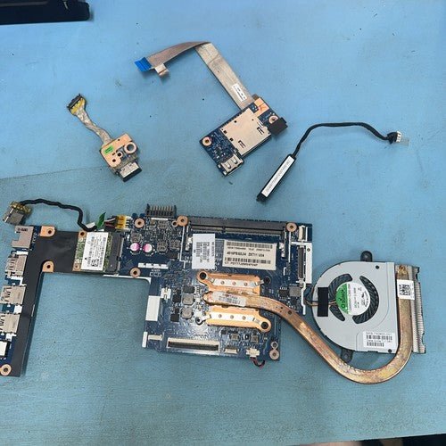 HP Pavilion TS 11 AMD A4 - 1250 Radeon HD Motherboard LA - A521P 730893 - 501 069 - THE TECH STATION UK