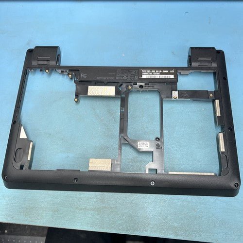 Lenovo Thinkpad Edge E325 Base - THE TECH STATION UK