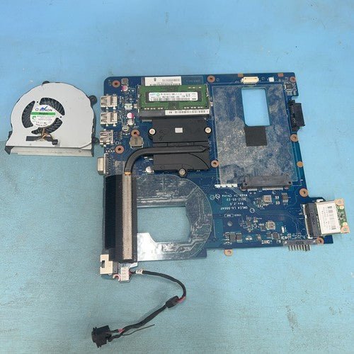 Samsung NP355V5C Laptop Motherboard 2GB RAM A8 - 4500M With Heatsink And Fan - THE TECH STATION UK